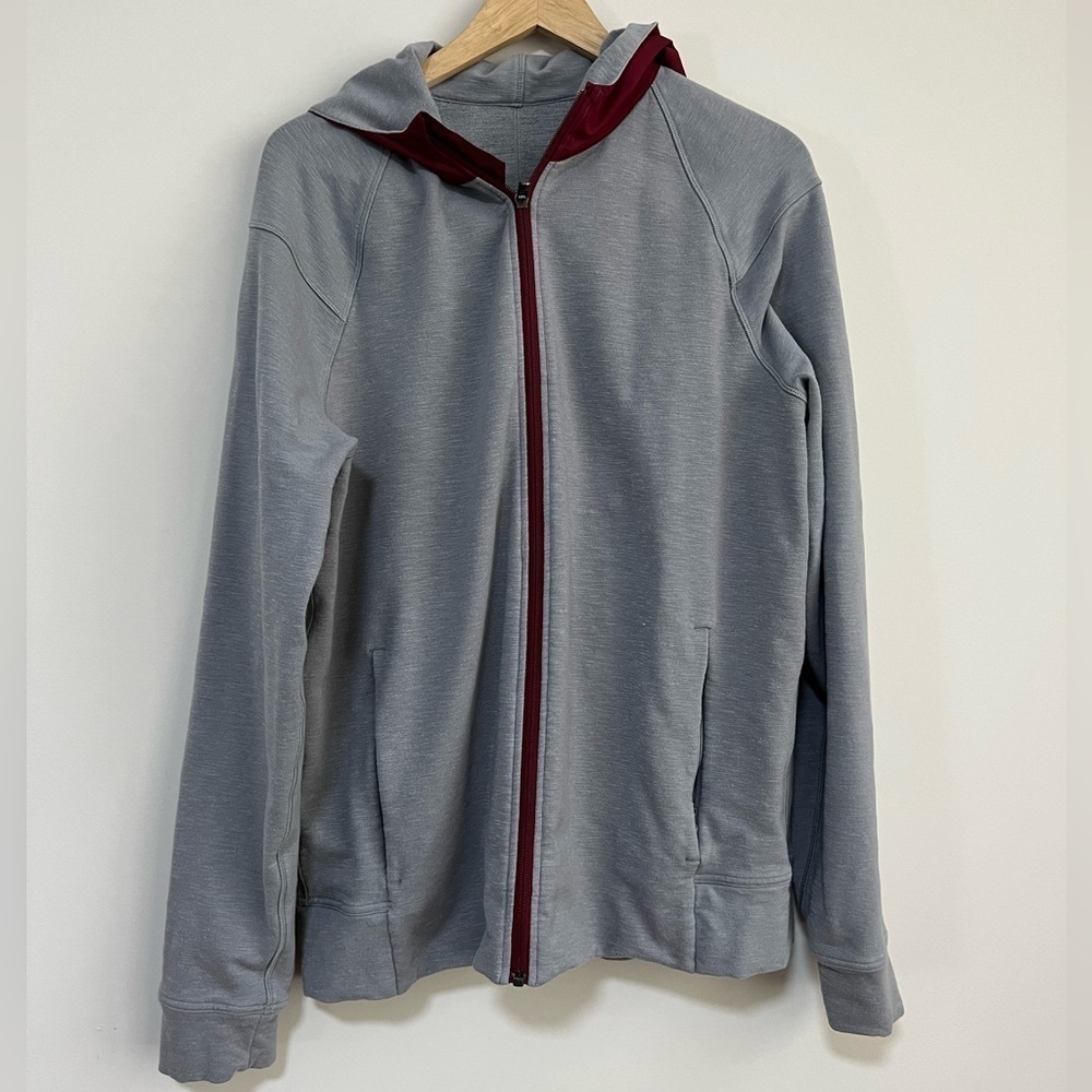 - Lululemon Men’s Zip Water Resistant Hoodie. Excellent Condition. Size L